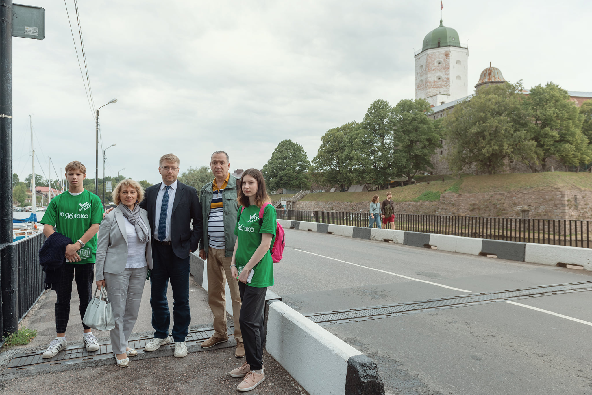 Рыбаков партия яблоко фото